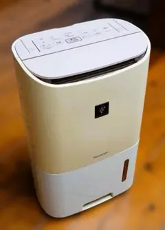 美品】 SHARP 除湿機 CV-G71-W ホワイト 2017年製 - メルカリ