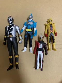 ソフビ　食玩　フィギュア