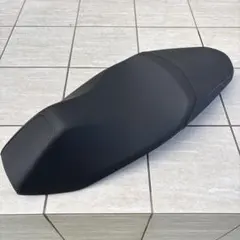 最新型ホンダ8BK-KF54 ADV160純正シート ブラック×グレー 最新型ホンダ8BK-KF54 ADV160純正シート ブラック×グレー - メルカリ