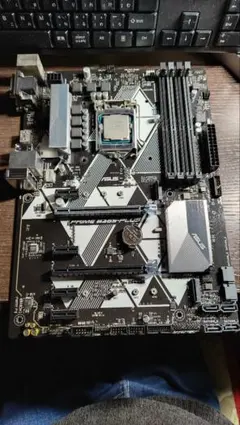 intel Core i5-8400 CPU (マザーボード付) Intel i5-8400 review - the best new gaming CPU in years | PC Gamer