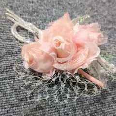 ピンクのバラのコサージュ　 ブローチ