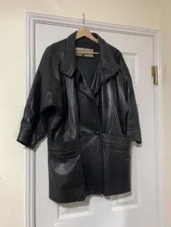 ブラックレザージャケット オーバーサイズ