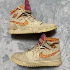 Nike Air Jordan 1 Comfort Somos Familiaのサムネイル