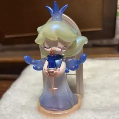 POPMART AZURA フィギュア