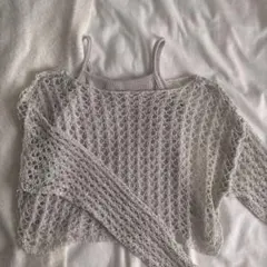 レース編みオフショルダーとキャミソールセット