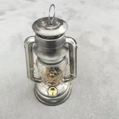 Item thumbnail for item e36fed5b-4e5d-48c3-b72a-c3ec3e4ad125