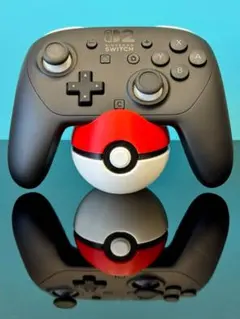 Nintendo Switch用 モンスターボール型コントローラースタンド