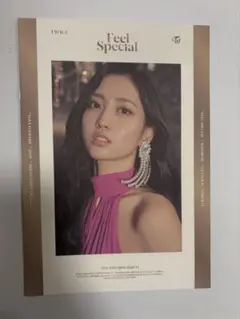 twice feel special モモ