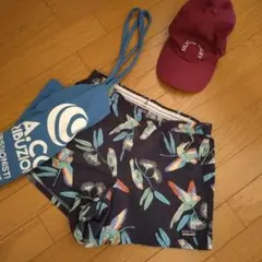 Patagonia xs 鳥のプリント ショートパンツ
