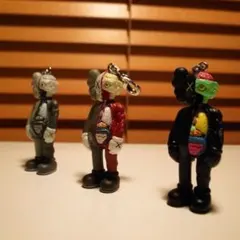 2026年最新】kaws companion keyholderの人気アイテム - メルカリ