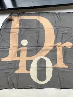 【新品未使用】Christian Dior スカーフ　シルク　ケース付きのサムネイル