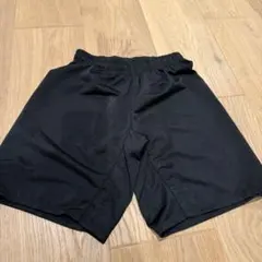 DUARIG 黒 ハーフパンツ