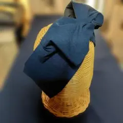 Item thumbnail for item 7eb2b369-2e03-455e-800f-8c6699509b0b