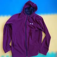 Under Armour フード付きジャケット M 紫