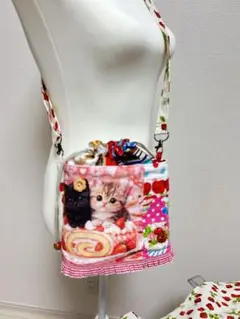 猫　あおり　ポシェット　バッグ　ハンドメイド　リメイク