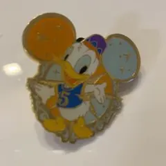 ディズニーシー5周年記念　ドナルドダック　ピンバッジ