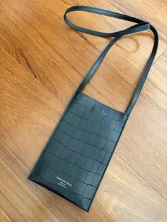 牛革スマートフォンバッグ