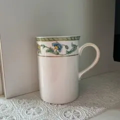 お値下げ　ビレロイ&ボッホ 　花柄の陶器製マグカップ