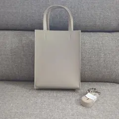 Item thumbnail for item 6173f605-e6b2-466d-9960-0eb40fae3a85