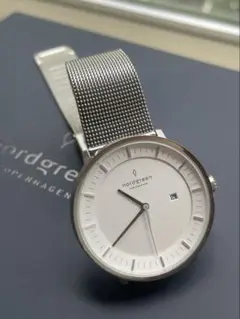 【電池新品美品】ノードグリーン腕時計36㎜シルバー、メッシュベルトのサムネイル