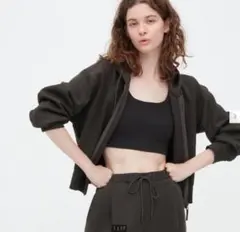 UNIQLO ユニクロ　ドライスウェットクロップドフルジップパーカ（長袖）