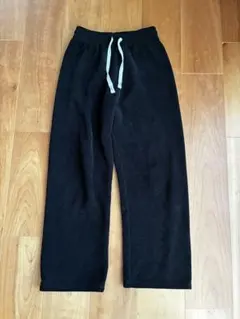 ブラックストレートパンツ Mサイズ