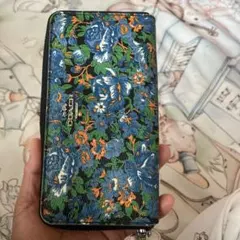 Coach フラワーパターン 長財布