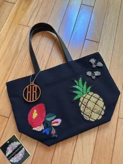 お値下★美品☆刺繍トートバッグ KIRALY★ブラック
