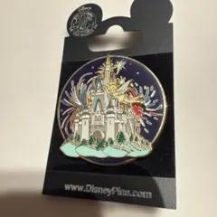 【レア海外限定ギミック付】ディズニー ピンバッジ ティンカーベル シンデレラ城