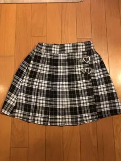 黒と白のチェック柄プリーツスカート　150cm