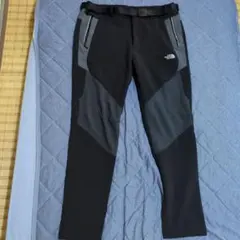 日本未入荷　海外限定　ノースフェイス　ストレッチパンツ　トレッキングパンツ　黒