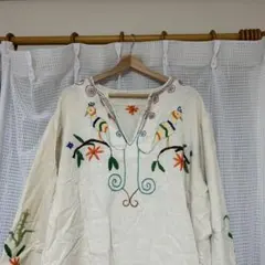 希少　ヴィンテージ刺繍ブラウス　ユーロ古着