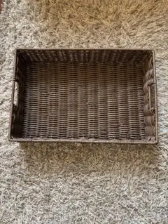 ブラウン ハンドル付きバスケット　籐籠風