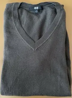 UNIQLO レディース　Ｖネック　セーター　カーキ　オリーブ　M