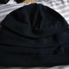 黒いニット帽