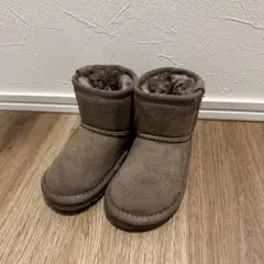 Item thumbnail for item 15946ee2-74f7-4a1b-9853-acaa9e8febb2