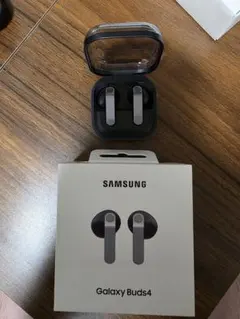 Samsung Galaxy Buds4 本体 ブラックのサムネイル