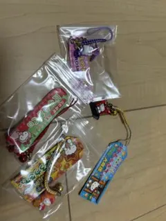 ハローキティ ご当地ストラップセット 4個