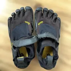 Vibram FiveFingers 5本指シューズ ブラックのサムネイル
