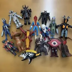d*2様 ウルトラマン 怪獣 ソフビ フィギュア 大量セット - メルカリ