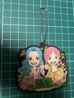【★最終価格★】★ ワンピース　ビビ　レベッカ　キーホルダー★