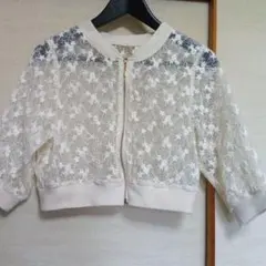 美品 ✨️ HERE 'S ヒアーズ クロップド ジャケット 花柄 レース Mのサムネイル