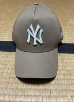New Era ニューヨーク・ヤンキース ベージュキャップ