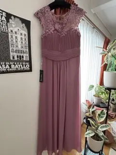 レース装飾 ロングドレス 胸パッド付き