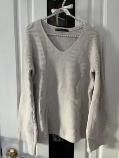 ＊美品＊　ミューズドゥーズィエムクラス　畦編み　アゼ　Vネック　プルオーバー 美品 ミューズドゥーズィエムクラス 畦編み アゼ Vネック プルオーバー