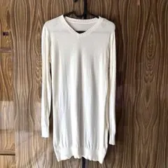レディース アイボリー Vネック 長袖 ロングニット Mサイズ