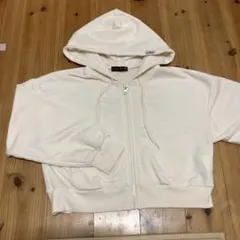 lovetoxic ショート丈　パーカー 白　アイボリー　Sサイズ