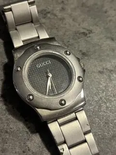 GUCCI Gラウンド101J - メルカリ