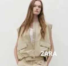 ZARA ベージュ ジップアップ ベスト M　ベージュ