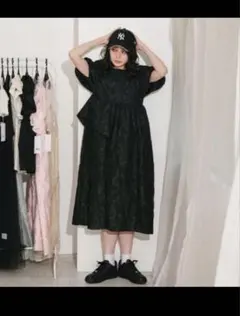 9月7日までSALE❗ANDRESDバブルスリーブジャガードドレス　ブラック　M